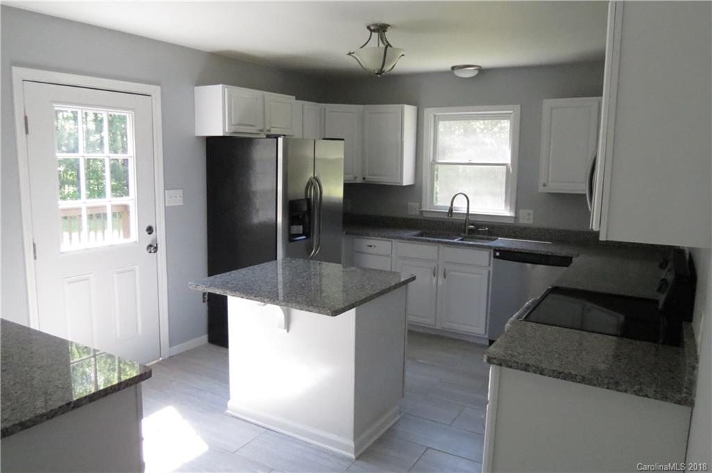 1985 Caring Road York, SC 29745 - Photo 2 of 21 Gallery Image 2