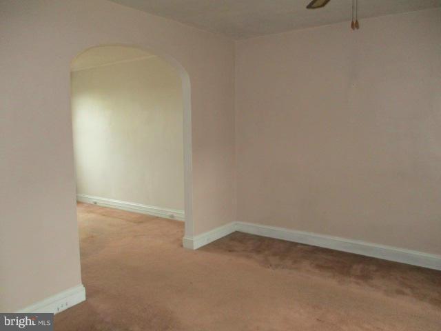 6738 Woodley Road Baltimore, MD 21222 - Photo 4 of 22 Living Room