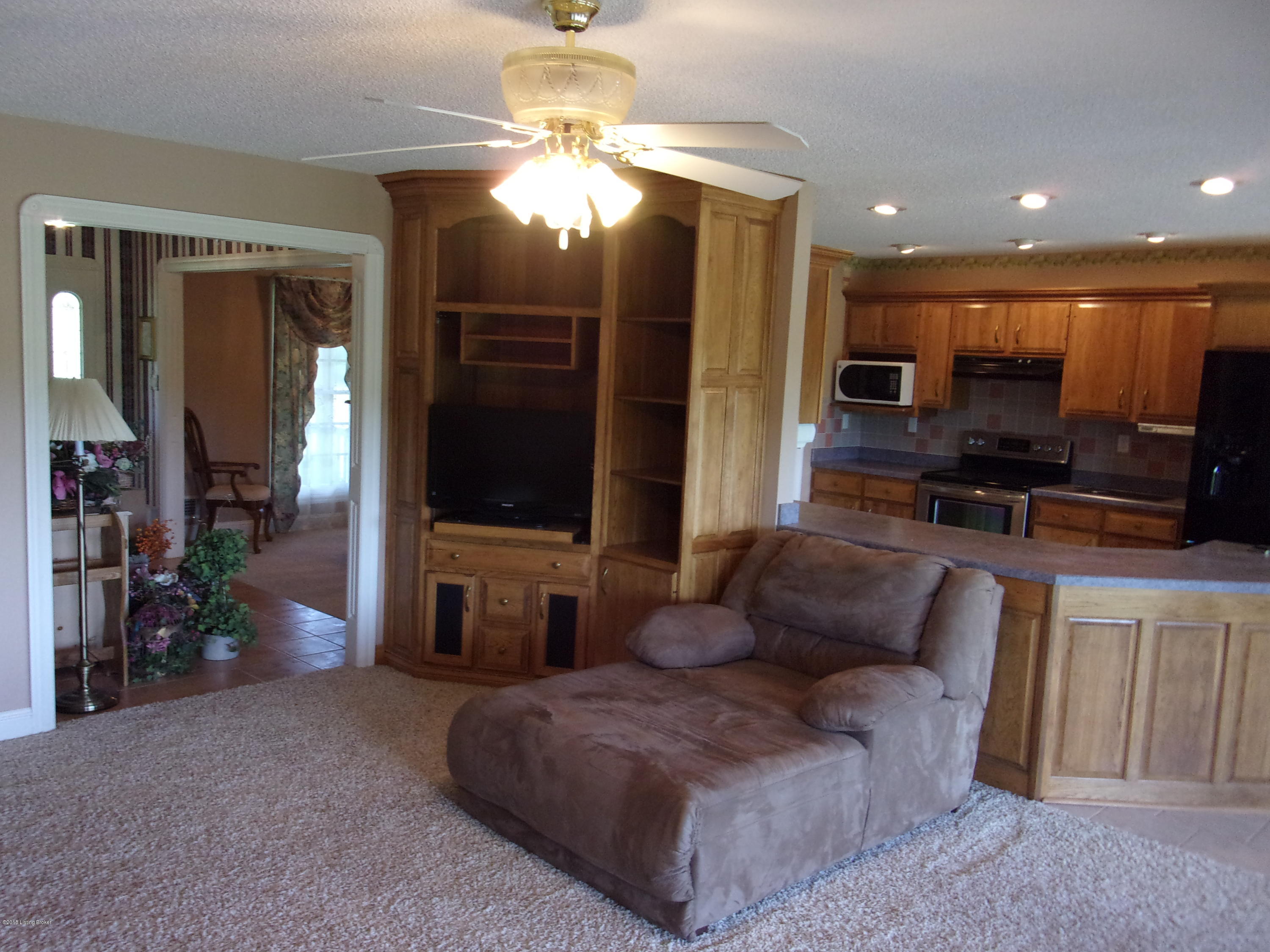 951 Highview Church Road Bloomfield, KY 40008 - Photo 17 of 41 101_0176