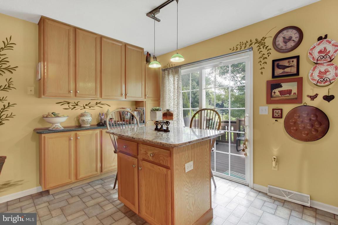 420 White Chapel Road Lancaster, PA 17603 - Photo 7 of 27 Gallery Image 7