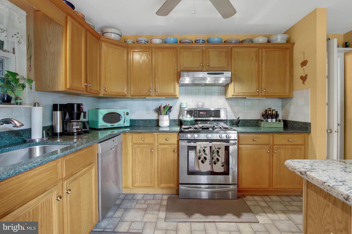 420 White Chapel Road Lancaster, PA 17603 - Photo 8 of 27 Gallery Image 8