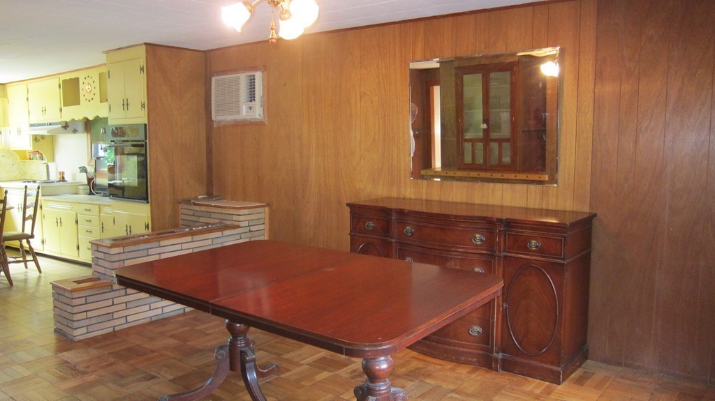 36 East Border Road Malden, MA 02148 - Photo 6 of 29 Gallery Image 6