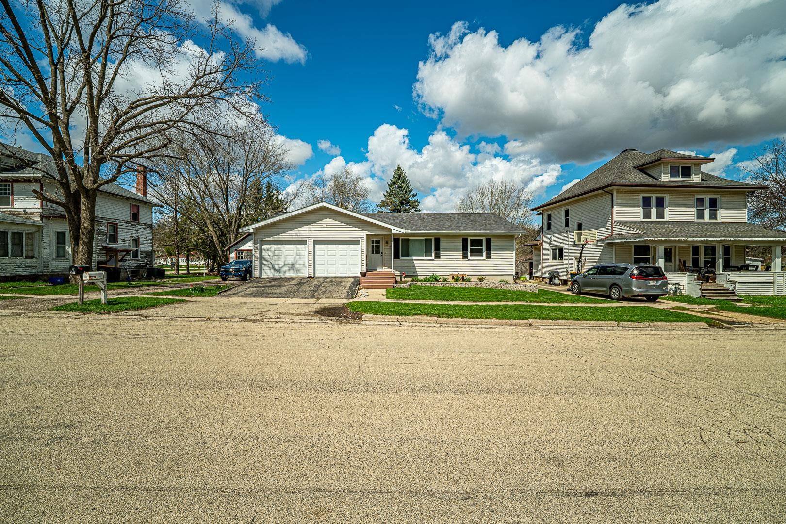 410 4th New Glarus, WI 53574 - Photo 46 of 48