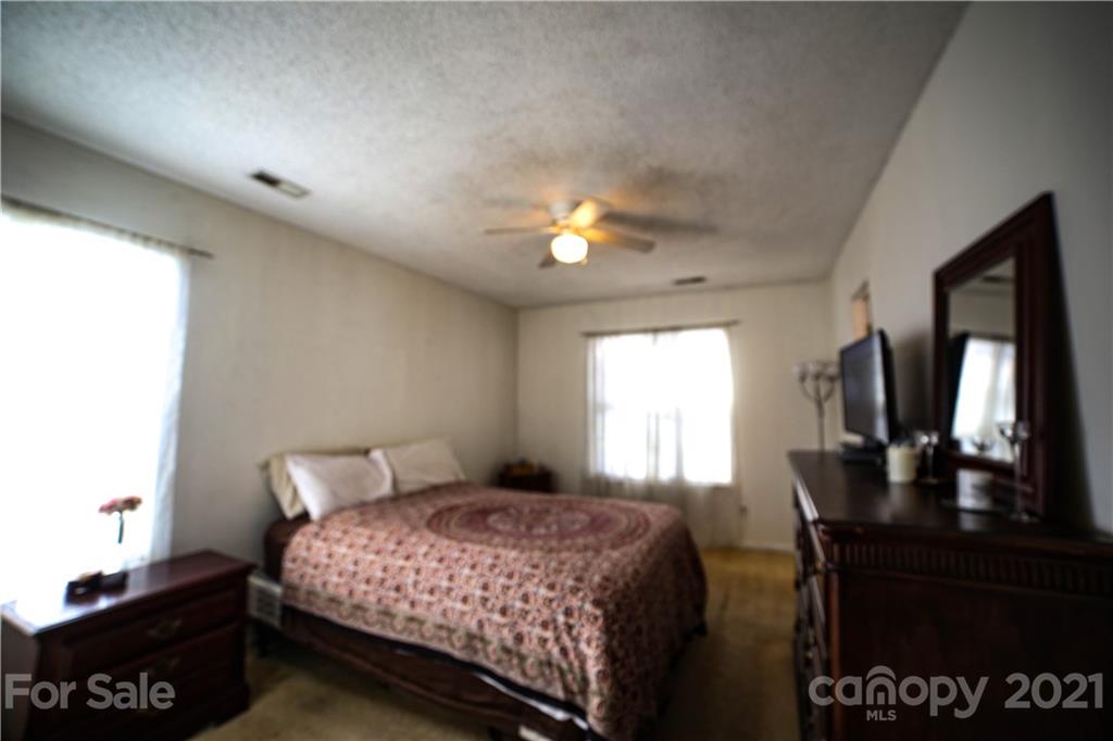 5919 Running Deer Road Charlotte, NC 28214 - Photo 11 of 16 Gallery Image 11