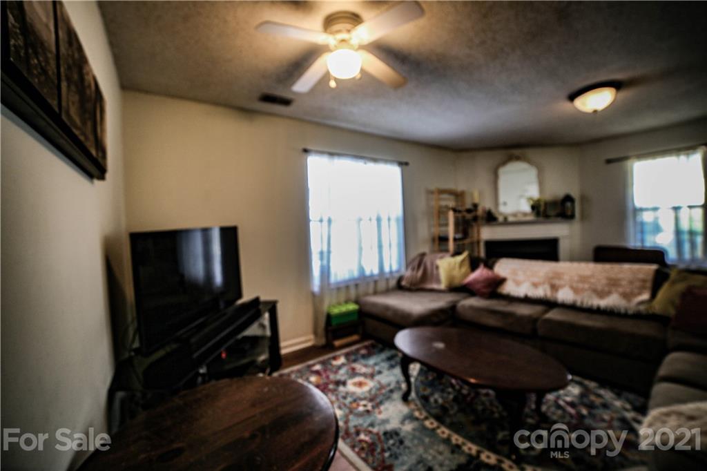 5919 Running Deer Road Charlotte, NC 28214 - Photo 4 of 16 Gallery Image 4