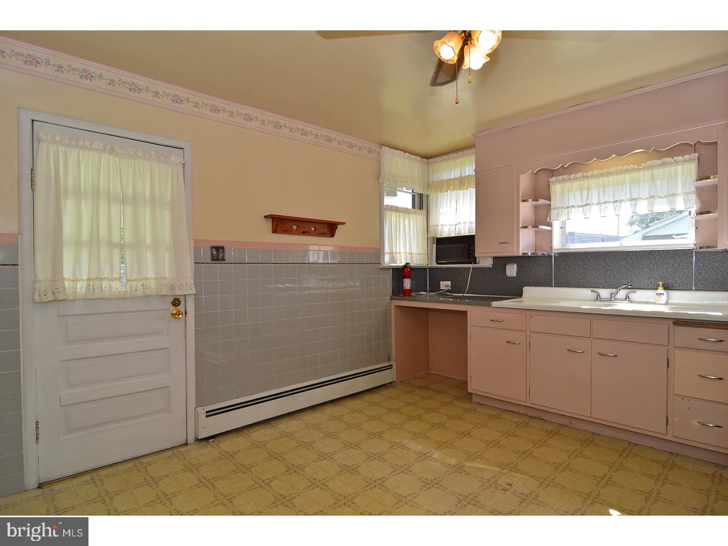 1327 Butler Street Reading, PA 19601 - Photo 8 of 20 Gallery Image 8