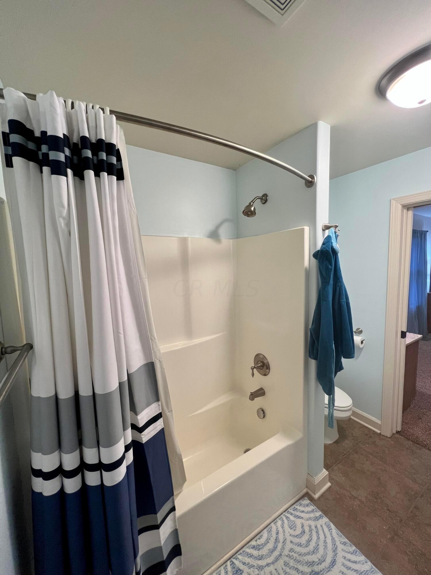 5483 South Section Line Road Delaware, OH 43015 - Photo 33 of 76 Bedroom #2/#3 Jack n Jill