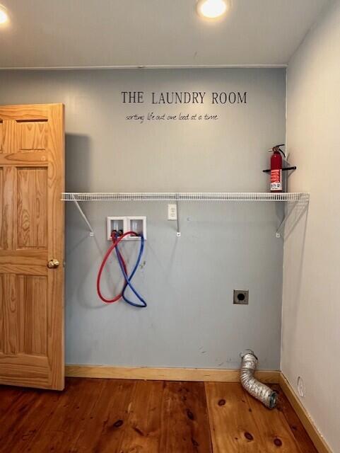878 River Road Tenants Harbor, ME 04860 - Photo 8 of 24 Laundry Area in First Floor Bath