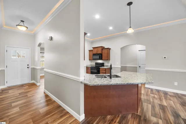 $339,999 | 211 Daybreak Court, Wellford, SC 29385