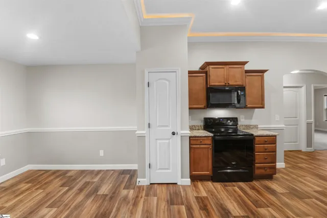 $339,999 | 211 Daybreak Court, Wellford, SC 29385