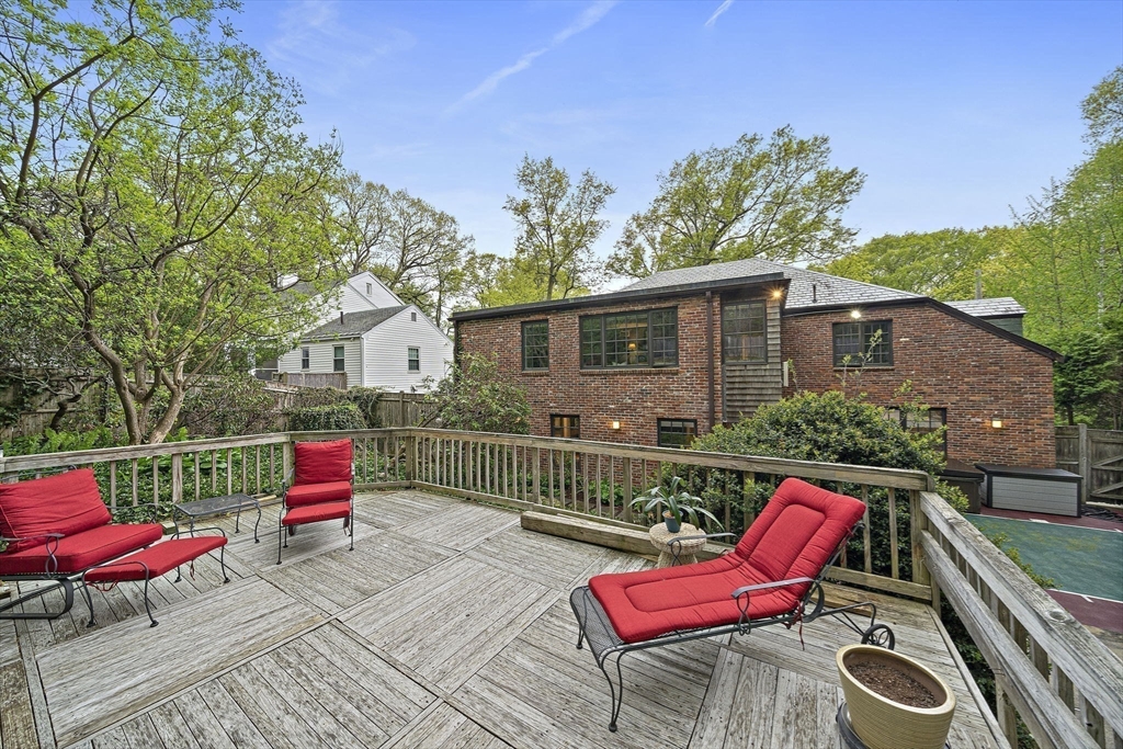 72 Beverly Road Brookline, MA 02467 - Photo 38 of 40