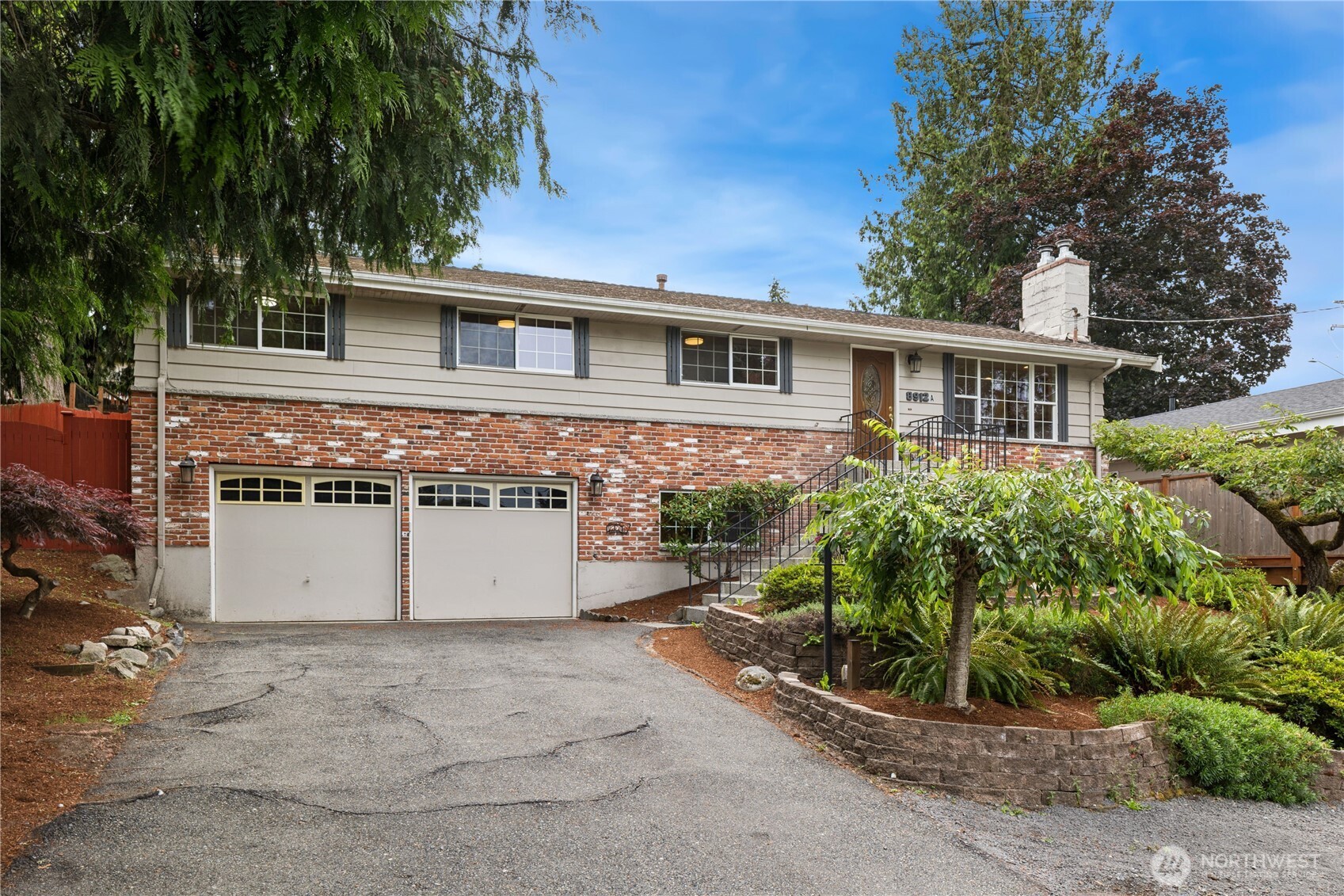 8912 229th Place Southwest Edmonds, WA 98026 - Photo 3 of 36