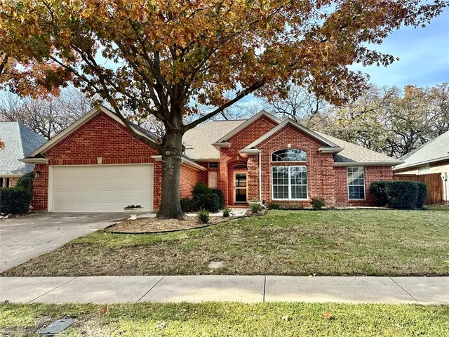 $429,900 | 7302 Heritage Oaks Court, Arlington, TX 76001
