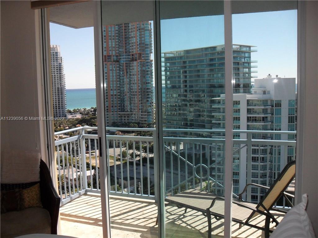 90 Alton Road, Unit 2202 Miami Beach, FL 33139 - Photo 19 of 26 Gallery Image 19