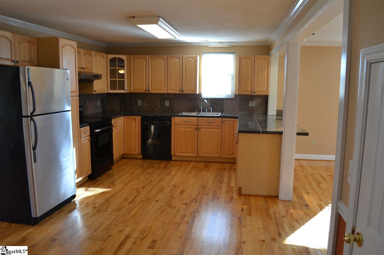 1911 McKelvey Road Fountain Inn, SC 29644 - Photo 11 of 25