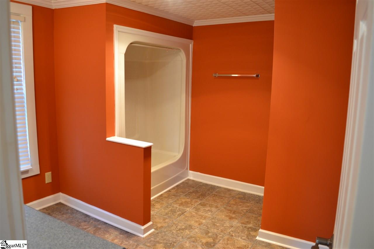 1911 McKelvey Road Fountain Inn, SC 29644 - Photo 15 of 25