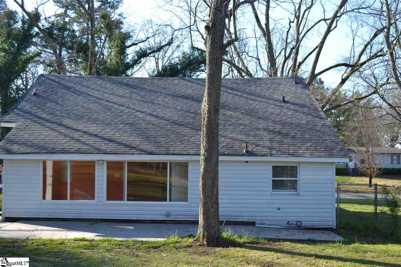 1911 McKelvey Road Fountain Inn, SC 29644 - Photo 6 of 25