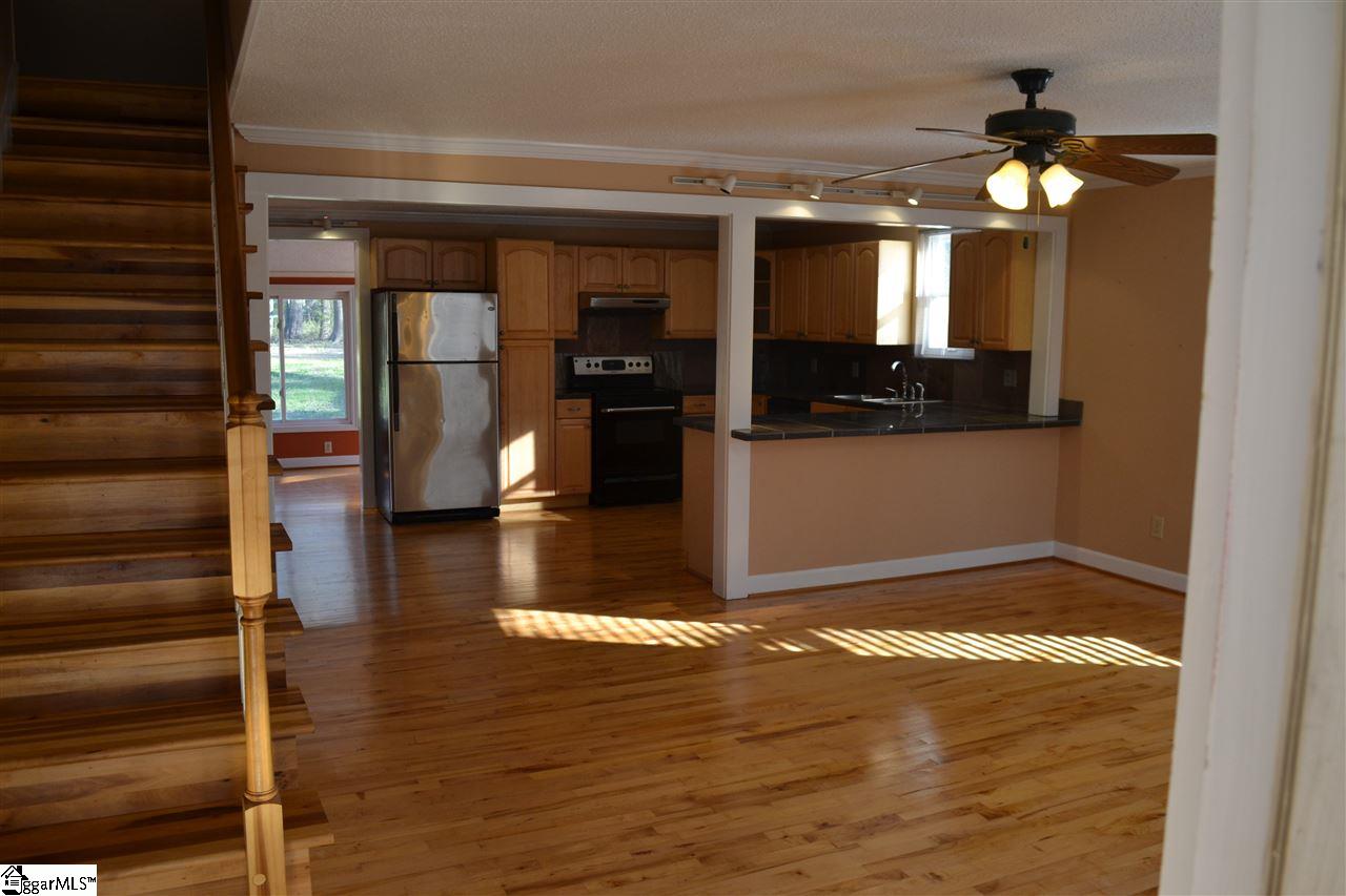1911 McKelvey Road Fountain Inn, SC 29644 - Photo 8 of 25