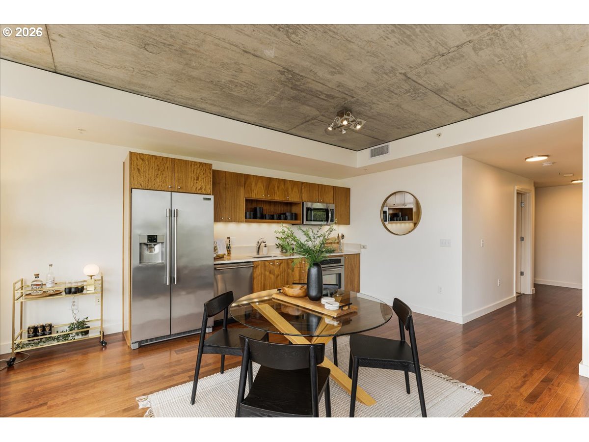 1926 West Burnside Street, Unit 301 Portland, OR 97209 - Photo 12 of 38