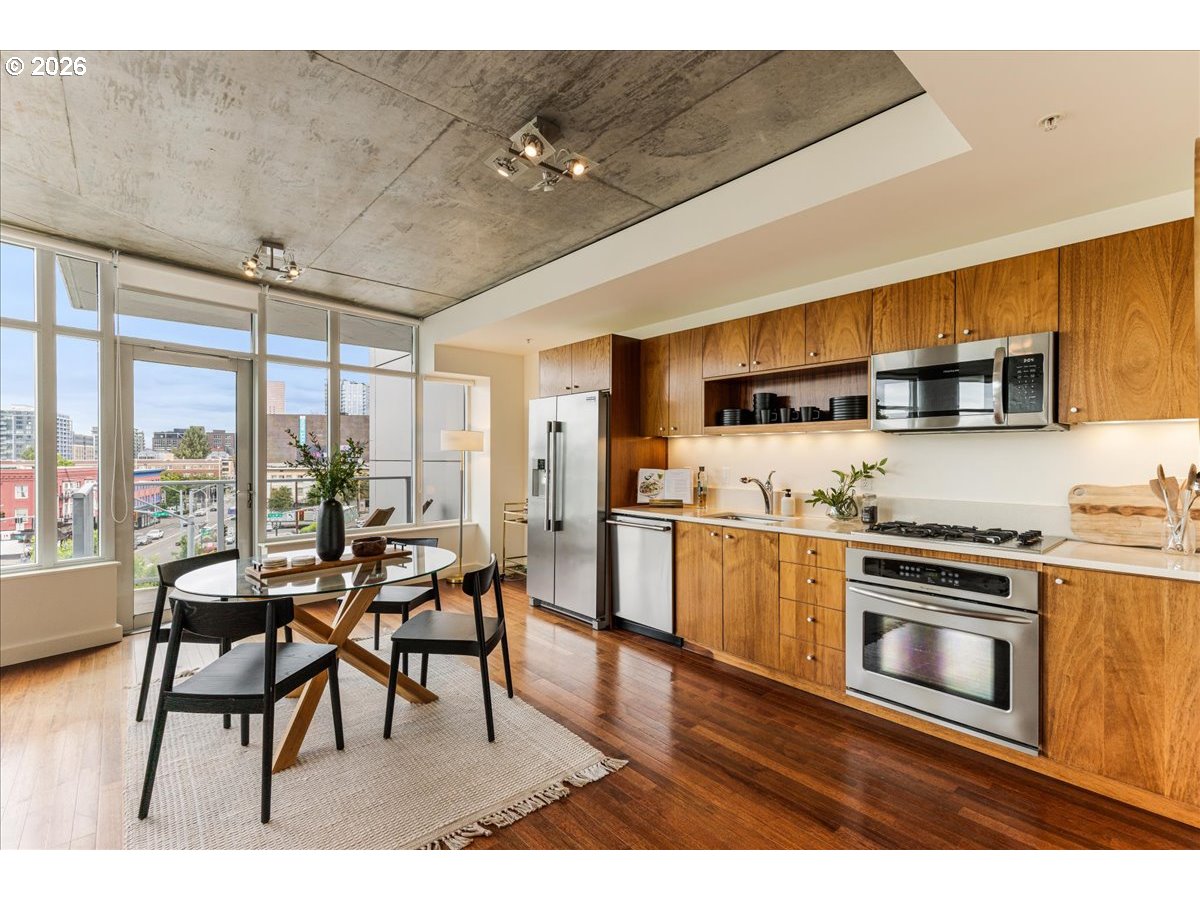 1926 West Burnside Street, Unit 301 Portland, OR 97209 - Photo 13 of 38