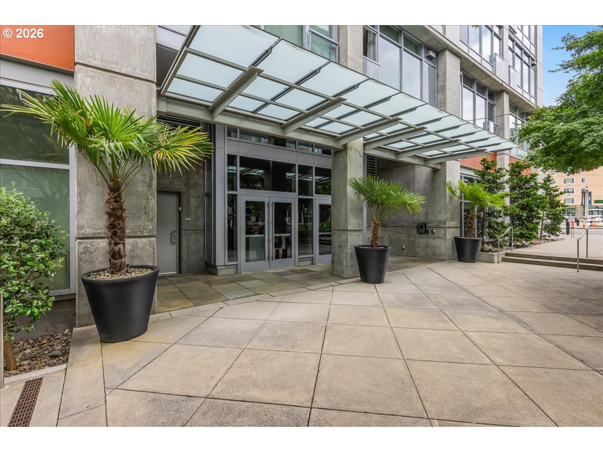 1926 West Burnside Street, Unit 301 Portland, OR 97209 - Photo 2 of 38