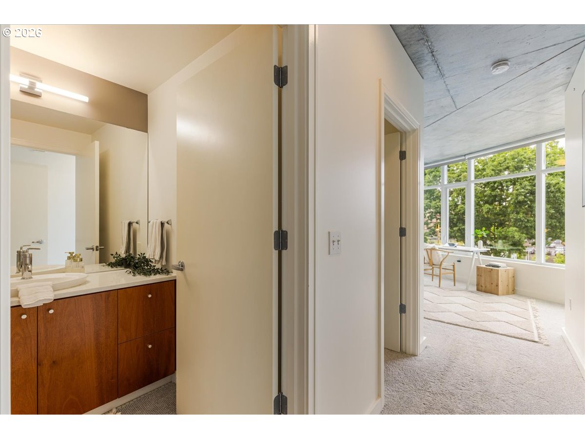 1926 West Burnside Street, Unit 301 Portland, OR 97209 - Photo 30 of 38