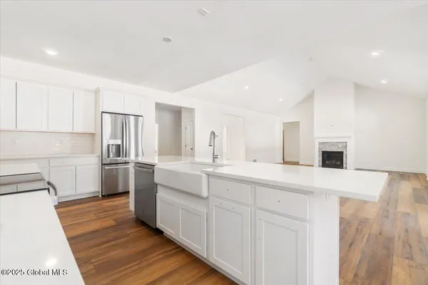 $857,500 | 1 Brookhaven Court, Wilton, NY 12866