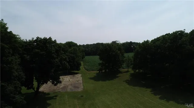 $649,900 | 3305 Municipal Drive, Whitehall, PA 18052