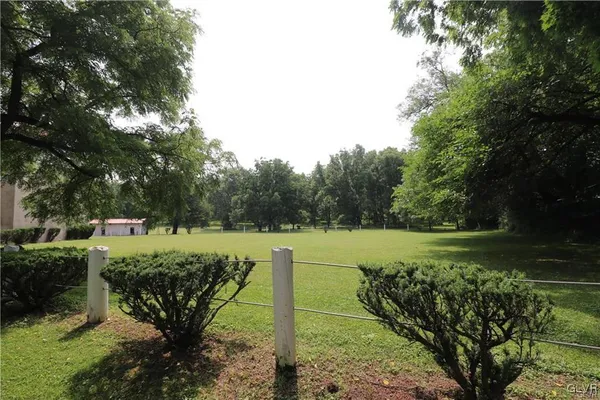 $679,000 | 3305 Municipal Drive, Whitehall, PA 18052