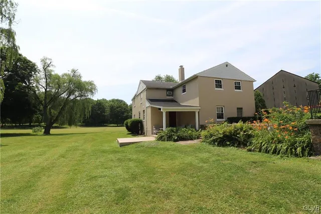 $649,900 | 3305 Municipal Drive, Whitehall, PA 18052
