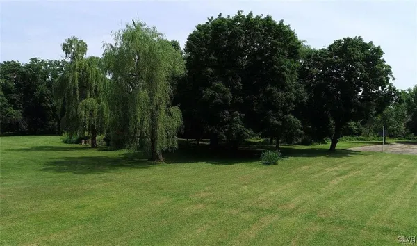 $679,000 | 3305 Municipal Drive, Whitehall, PA 18052