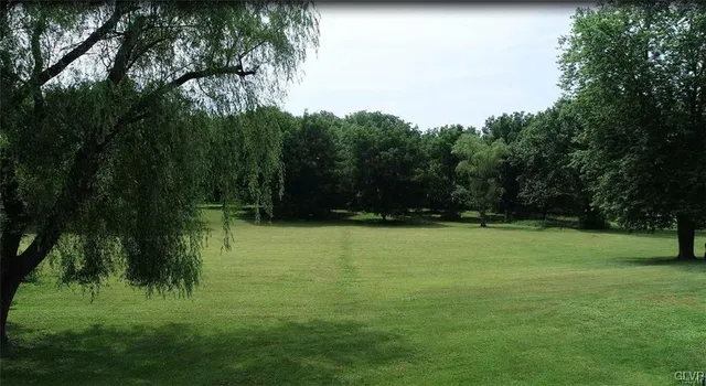 $649,900 | 3305 Municipal Drive, Whitehall, PA 18052