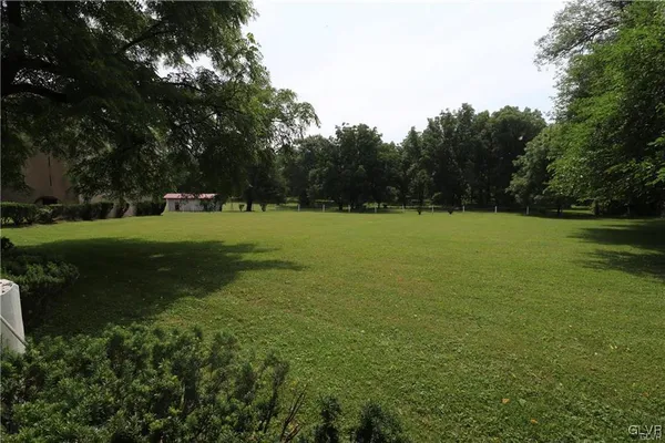 $679,000 | 3305 Municipal Drive, Whitehall, PA 18052
