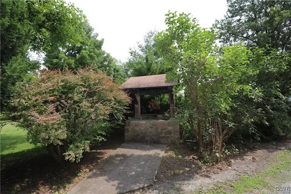 $679,000 | 3305 Municipal Drive, Whitehall, PA 18052