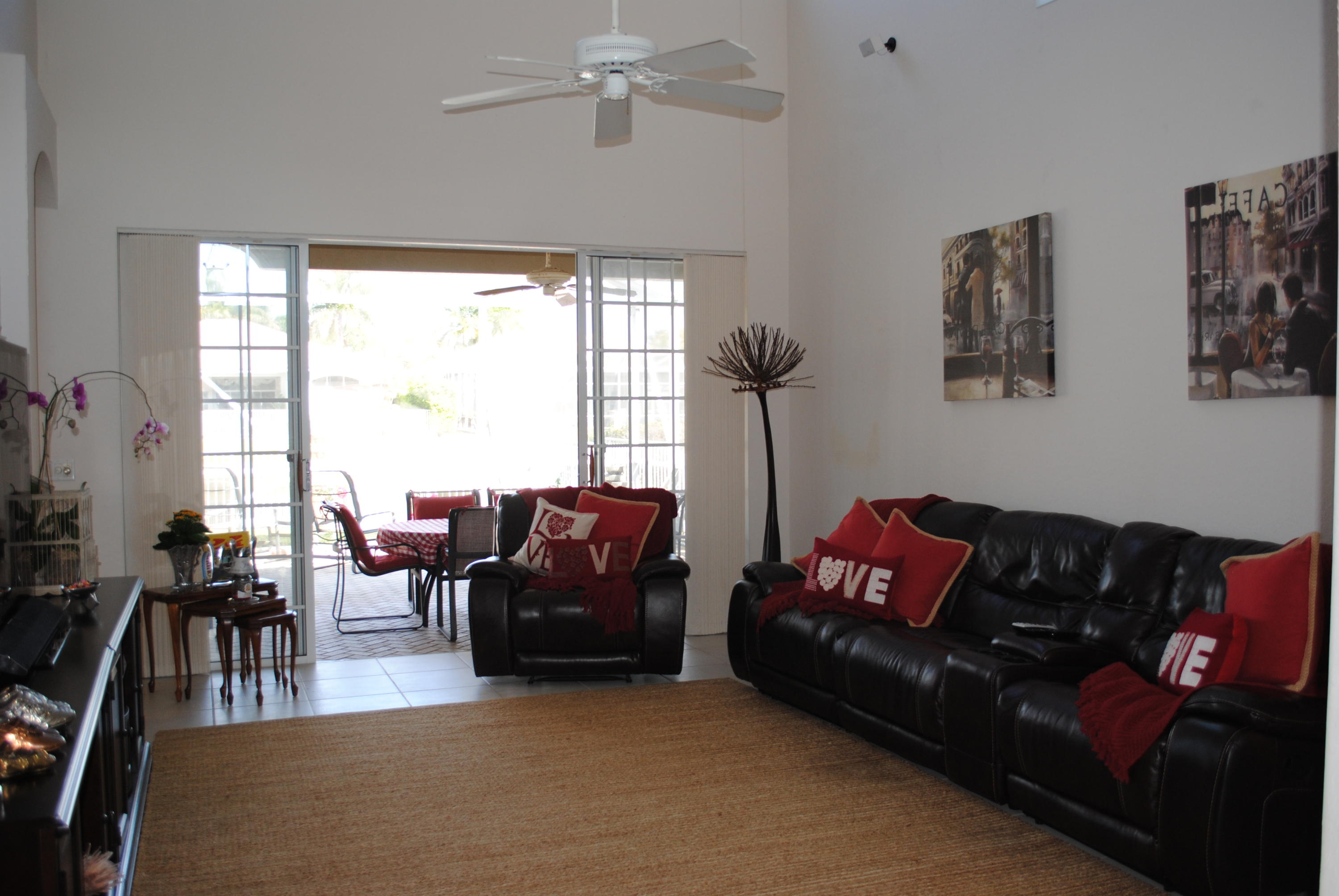 18622 Sea Turtle Lane Boca Raton, FL 33498 - Photo 4 of 30 DSC_0489.JPG