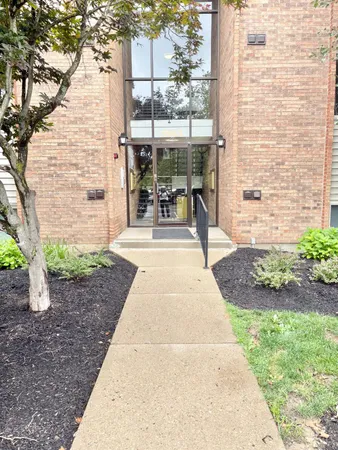 $169,000 | 5983 Meadow Creek Drive, Unit 4, Milford, OH 45150