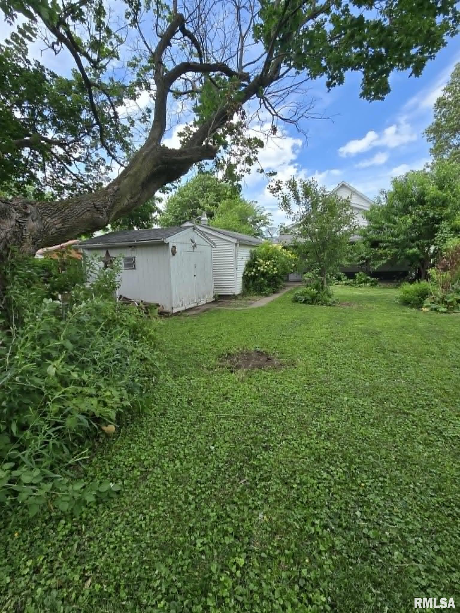 202 West Myrtle Street Canton, IL 61520 - Photo 36 of 38