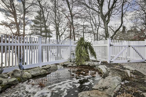 54 Oak Ridge Terrace Lynnfield, MA 01940 - Photo 29 of 30 Gallery Image 29