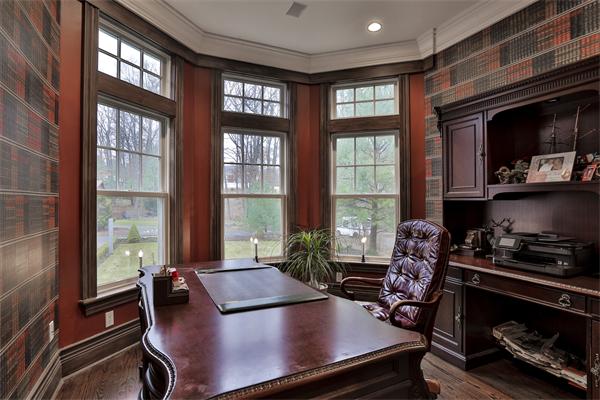 54 Oak Ridge Terrace Lynnfield, MA 01940 - Photo 9 of 30 Gallery Image 9