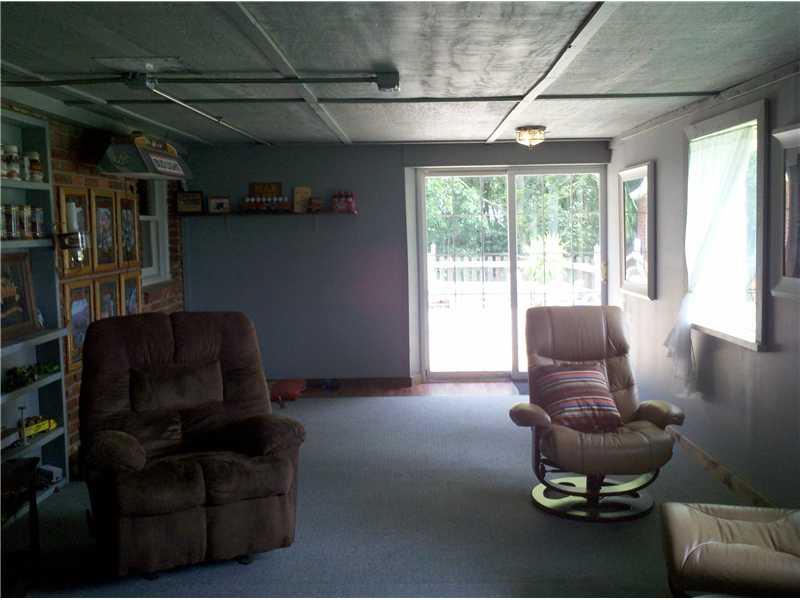 4233 Donnelly Road Anderson, IN 46011 - Photo 11 of 21 Gallery Image 11