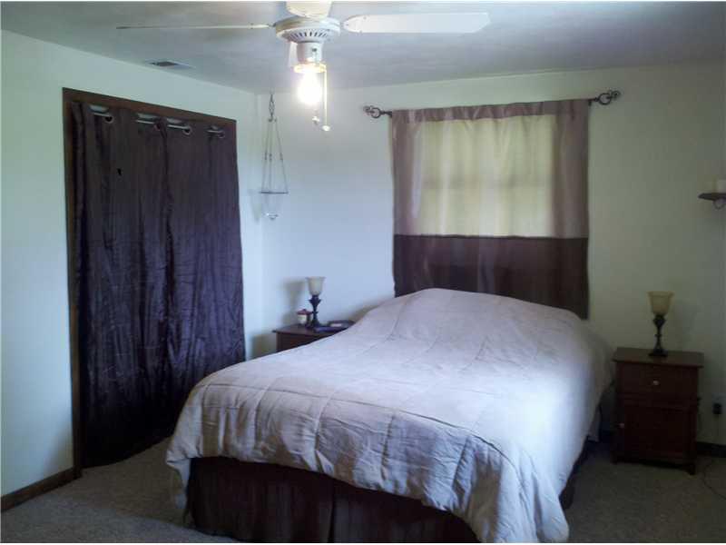 4233 Donnelly Road Anderson, IN 46011 - Photo 8 of 21 Gallery Image 8