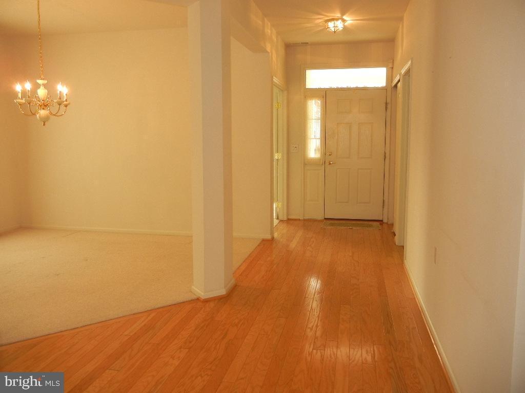 70 Lowell Drive Marlton, NJ 08053 - Photo 7 of 52 Large Foyer - Very Bright
