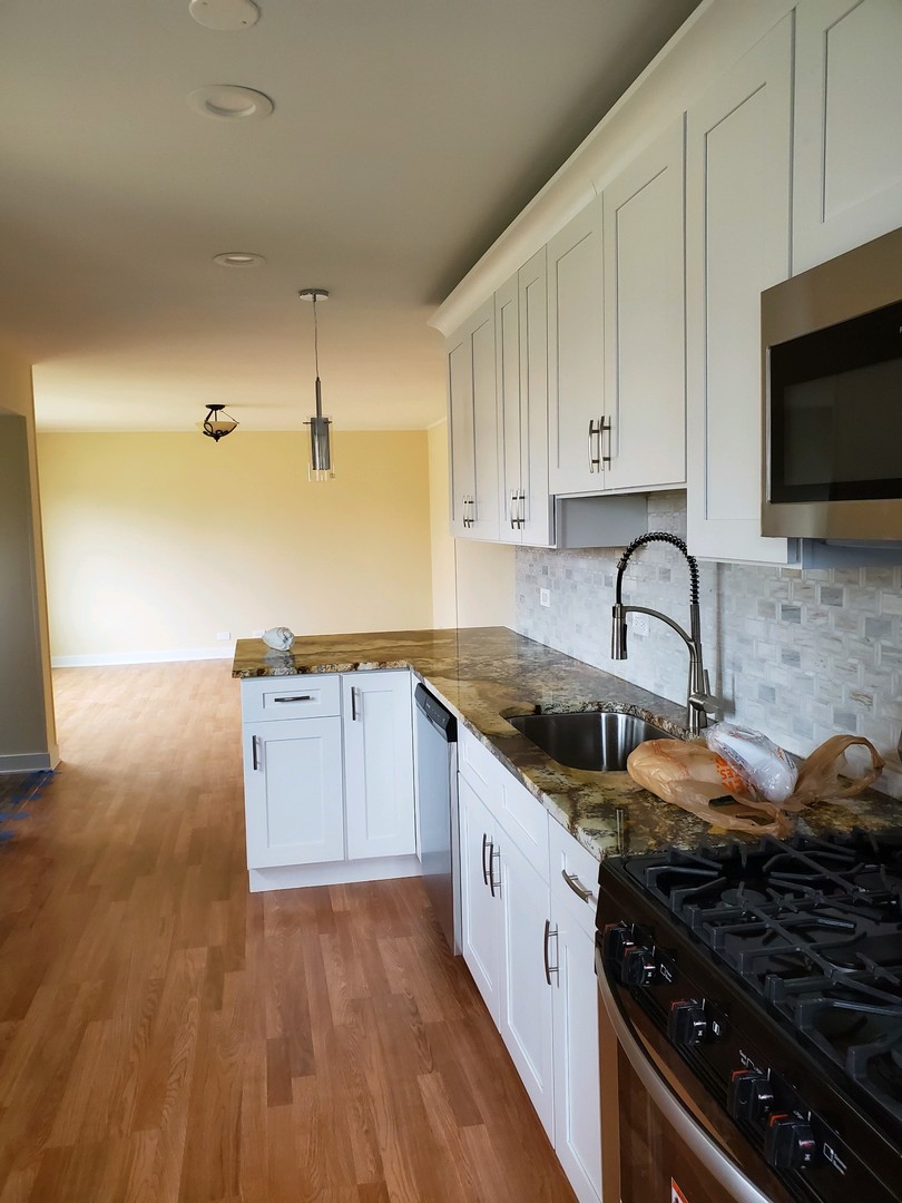 59 George Road Wheeling, IL 60090 - Photo 7 of 24