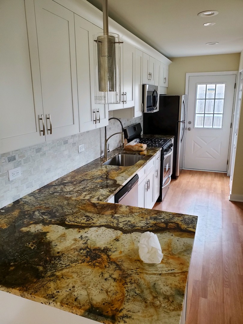 59 George Road Wheeling, IL 60090 - Photo 8 of 24