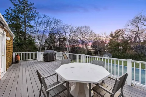 $2,095,000 | 36 Coves End Lane, Sag Harbor, NY 11963
