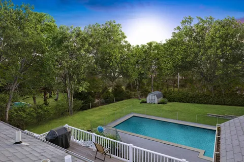$2,095,000 | 36 Coves End Lane, Sag Harbor, NY 11963