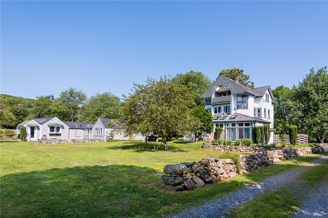 House and apartments