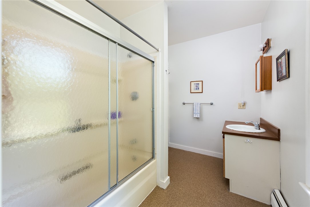 22 Main Street Little Compton, RI 02837 - Photo 15 of 30 2nd floor apartment