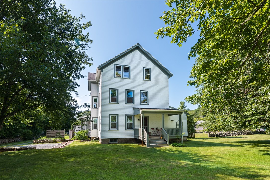 22 Main Street Little Compton, RI 02837 - Photo 3 of 30 Apartment house