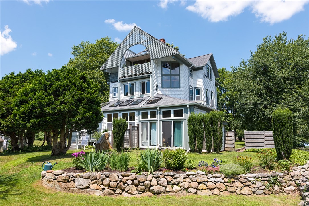22 Main Street Little Compton, RI 02837 - Photo 4 of 30 back of apartment house